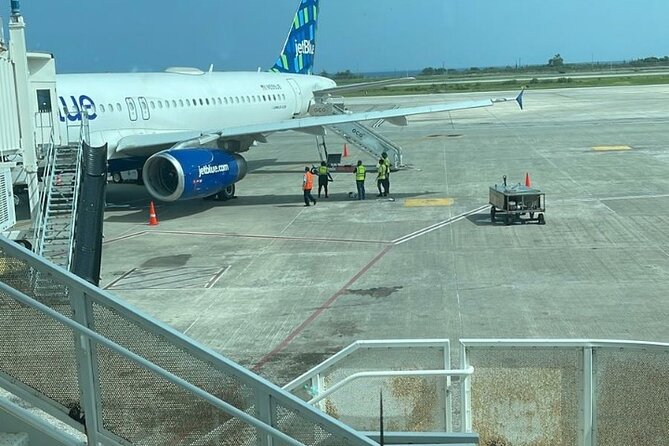 A "Private" Airport Transfer to any Resort in Ocho Rios - What the high ratings tell you about real-world service