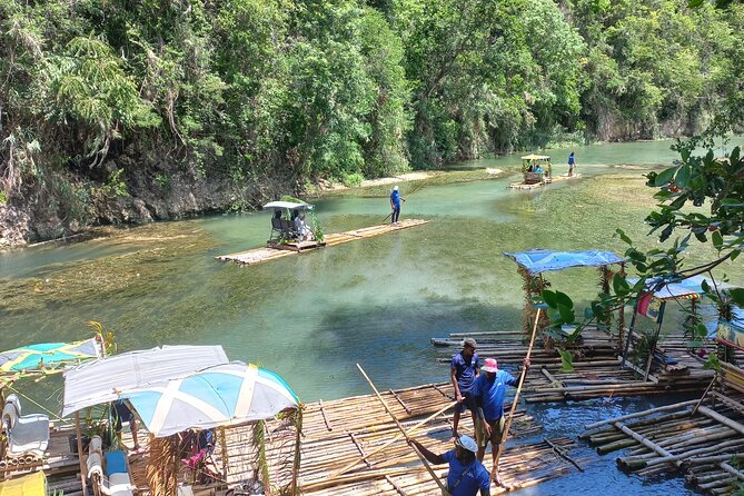 Bamboo Rafting in Ocho Rios - Entering Ocho Rios by bamboo raft: why this feels special