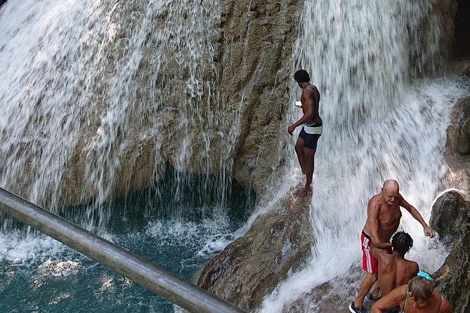 Blue Hole Admission Fee Ticket - Rope swing plus cliff jumps: timing, thrills, and safety rules that matter