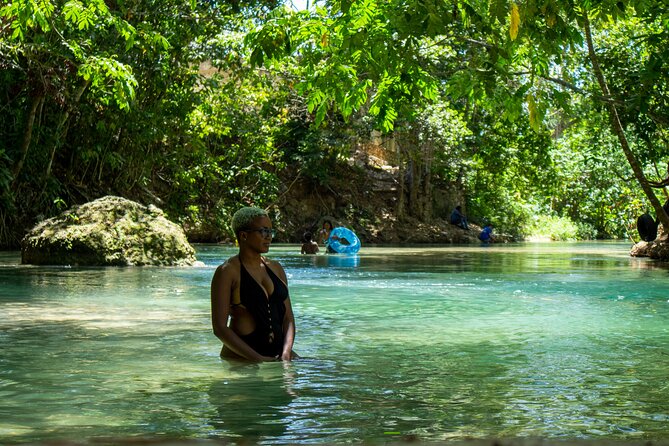 Blue Hole and Dunn’s River Falls Tour with Lunch and Cocktails at Reggae Hill - Guide quality and the small moments that make it memorable