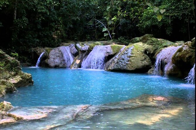 Blue Hole and Dunn’s River Falls Tour with Lunch and Cocktails at Reggae Hill - Getting there: pickup, start time, and how long the day really is