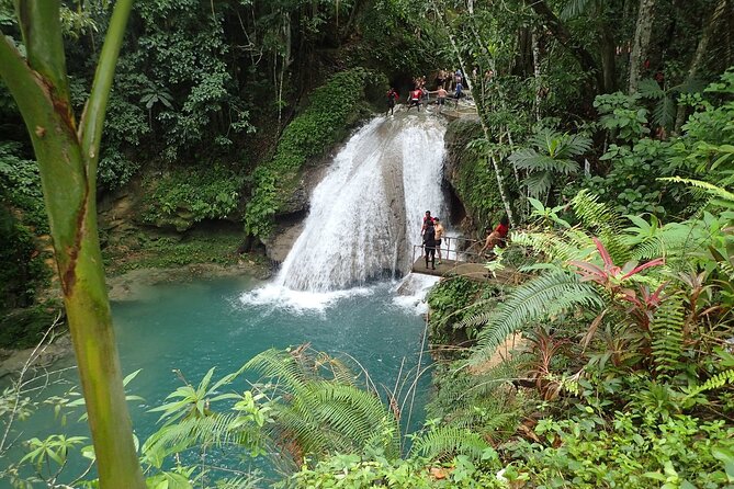 Blue Hole and River Tubing Combo Tour from Ocho Rios - Stop 2: White River Tubing on a Lazy Float With Reggae Energy