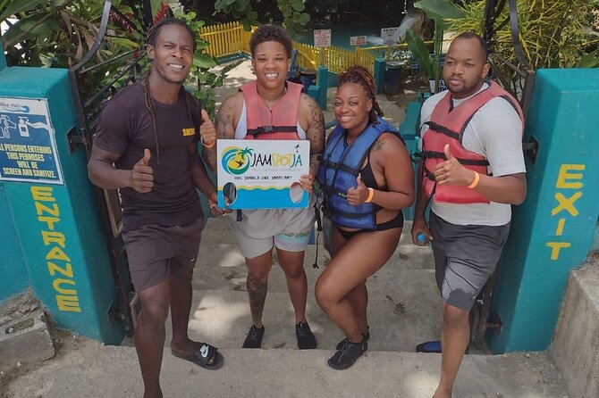 Blue Hole and Shopping in Ocho Rios Jamaica - Ocho Rios Shopping Village: Buying With Local Realities in Mind