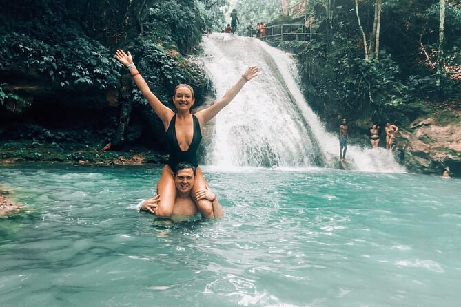 Blue Hole Ocho Rios - What to wear and bring (so you don’t regret it)