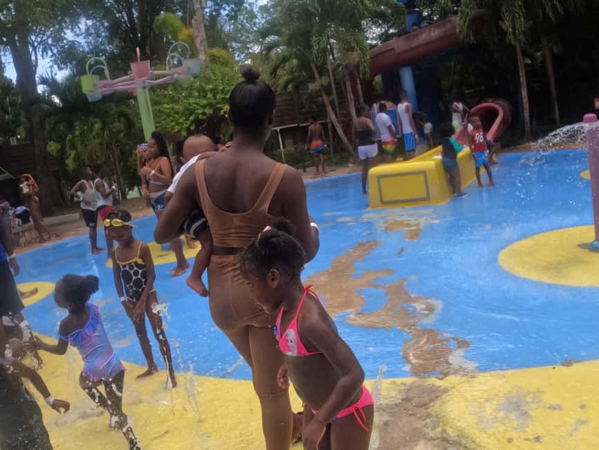 Blue Hole, Secret Falls, River Tubing and Dunn's River Falls - Hotel or Cruise Pickup: How the Day Actually Starts