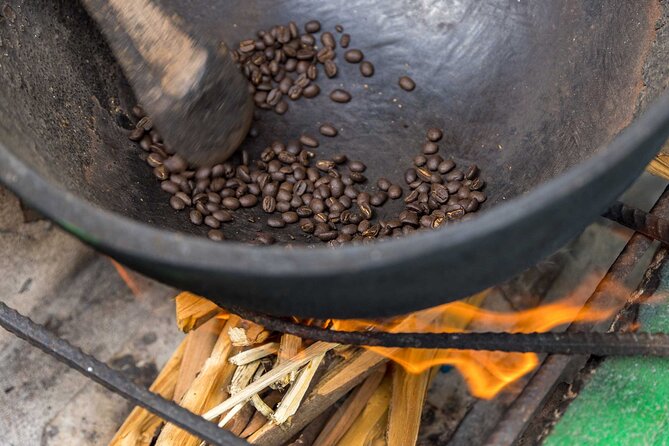 Blue Mountain Highlights - Calabash village picnic lunch: local food in a mountain rhythm