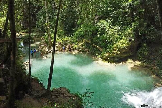 Dunn's River Falls and Blue Hole Combo Tour From Ocho Rios & Runaway Bay - Getting there from Ocho Rios or your cruise port (and why timing matters)