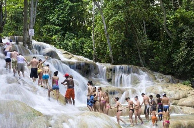 Dunn's River Falls and Horse Back Riding Excursion - Stop 1: Dunn’s River Falls climb—how to make it easier and more fun