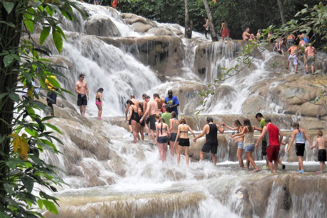 Dunn's River Falls and Ocho Rios Shopping Tour from Runaway Bay - Dunn’s River Falls: the climb, the fun, and the rules