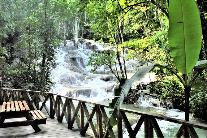 Dunn's River Falls and Ocho Rios Shopping Tour from Runaway Bay - Ocho Rios stroll: nature vibes and a short time window