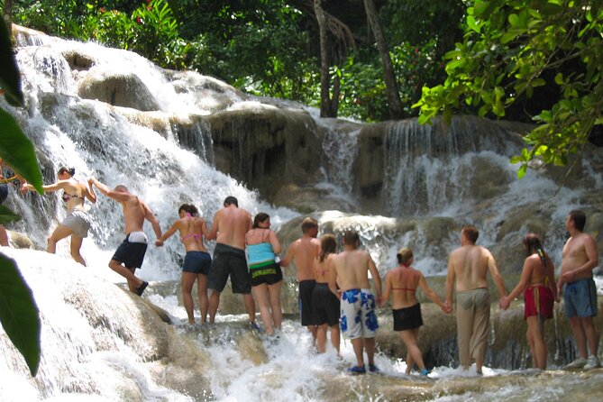 Dunn's River Falls and Ocho Rios Shopping Tour from Runaway Bay - The Columbus Park stop: quick stretch, quick photos, minimal pressure