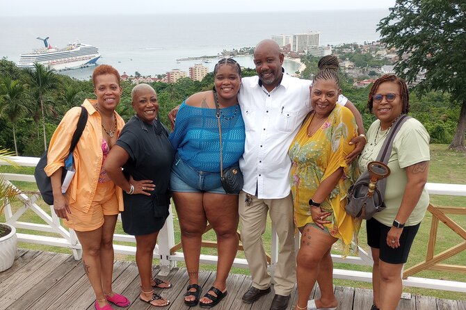 Dunn's River Falls and Ocho Rios Sightseeing with Shopping - Private tour service: why punctual drivers make a difference