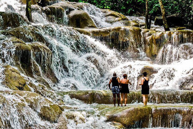 Dunn's River Falls & Blue Hole Combo Tour from Ocho Rios - Key things that matter on this Dunn’s River + Blue Hole combo