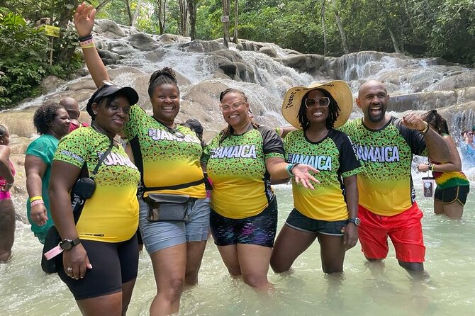 Exhilarating Dunn's River Falls Guided Tour from Ocho Rios hotels - Hotel pickup from Ocho Rios: Smooth start, less hassle