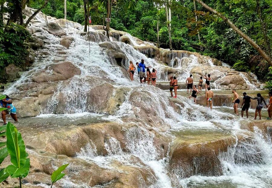 Jamaica Dunn's River Falls guided tour from Ocho Rios hotels - What’s Included vs. What You’ll Pay for: Price and Real Convenience