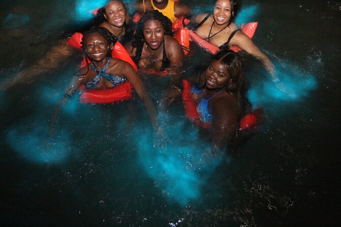 Luminous lagoon Private & Group tour from Runaway Bay - Boat tour in 4-foot-deep water: how the glow experience plays out