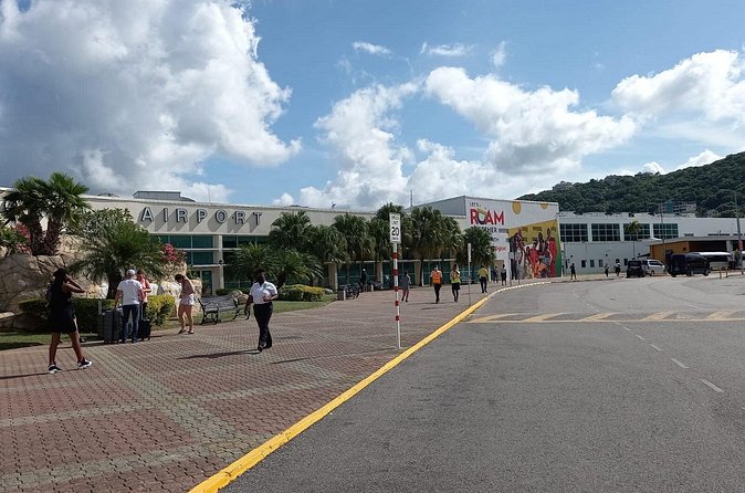 Montego Bay Airport Transfer to Ocho Rios and Runnaway Bay Hotels(Private) - Price and value: what you’re really paying for