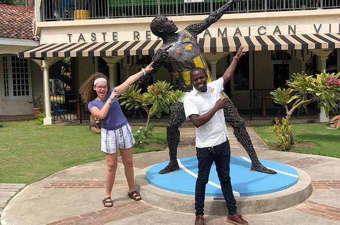 Montego Bay Private Airport Transfer To and from ochi rios - What the Driver/Guide Adds: cultural pointers and that first taste of Jamaica