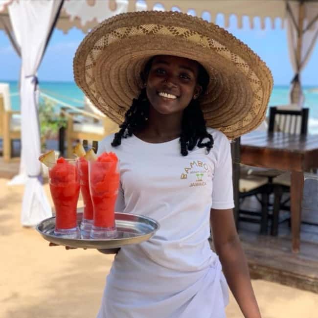 Ocho Rios: Bamboo Beach Club VIP Pass with Lunch and Drinks - What to bring for a comfortable beach-and-lunch day