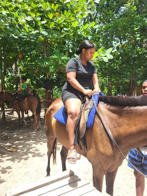 Ocho Rios : Bamboo River Rafting and HorseBack Riding - Pickup in Ocho Rios: what to do if you’re on a cruise