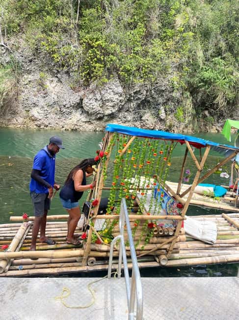 Ocho Rios : Bamboo River Rafting in Ocho Rios Jamaica. - Duration, Group Sharing, and Why Those Details Affect Your Comfort