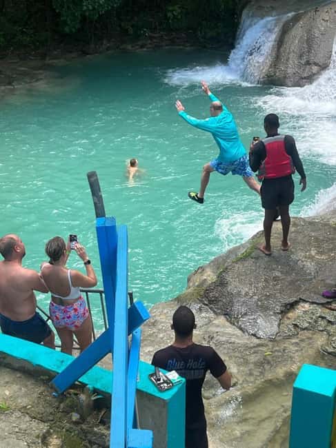 Ocho Rios : Blue Hole and Sightseeing Tour - What to bring (and what to wear) so you stay comfortable