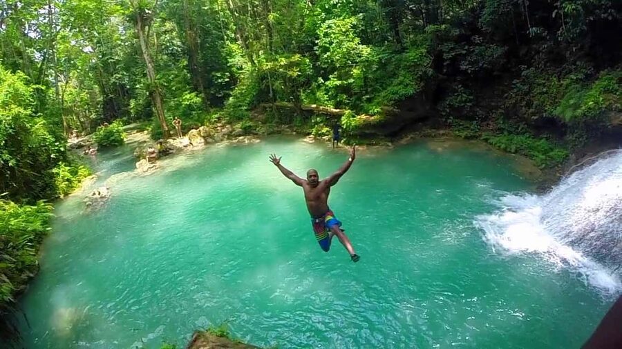 Ocho Rios: Blue Hole, Dunn’s River & Reggae Hill Guided Tour - Getting There: Pickup Timing and What Can Affect Your Schedule