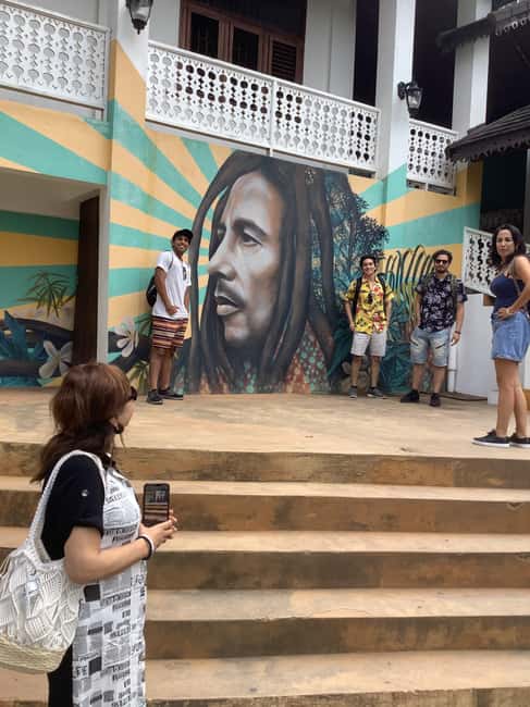 Ocho Rios: Bob Marley Museum and Nine Mile Guided Tour - Getting From Ocho Rios: The Coach Ride You’ll Actually Use