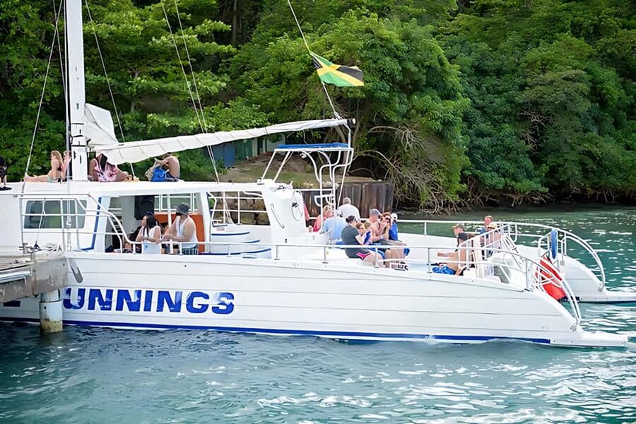 Ocho Rios Catamaran: Dunn's River, Snorkeling & Open Bar - Who this tour suits best (and who should skip it)