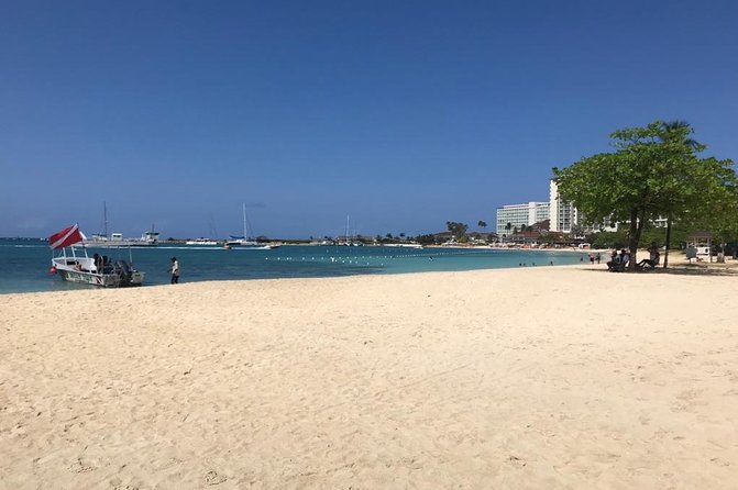 Ocho Rios City Bus Tour (Beach, Sightseeing & Shopping) - Scotchies Drax Hall: A Short Break With Lunch Optional