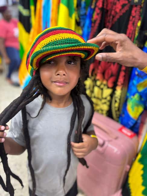 Ocho Rios: Dunn's River Falls and Shopping Tour - Dunn’s River Falls and Ocho Rios in 3 Hours: The Big Idea