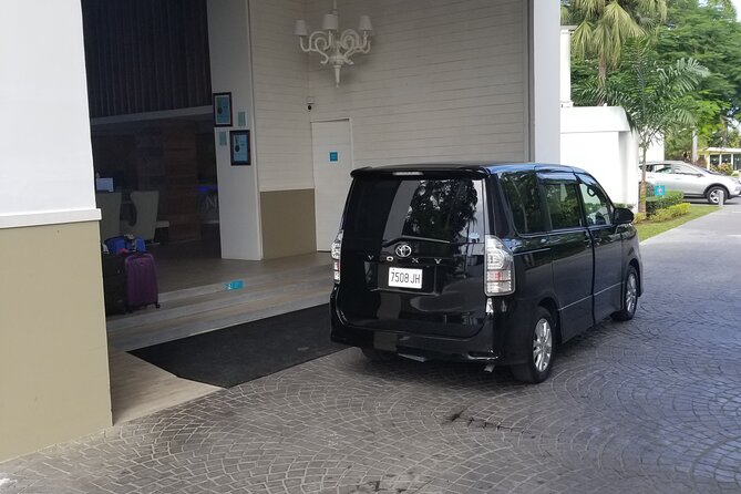 Ocho Rios Private Airport Transfer (MBJ Airport ) - Flight Tracking That Adjusts to Your Real Arrival Time