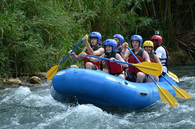 Ocho Rios Shore Excursion: River Rafting and Beach Adventure - What you get (and what you should bring yourself)