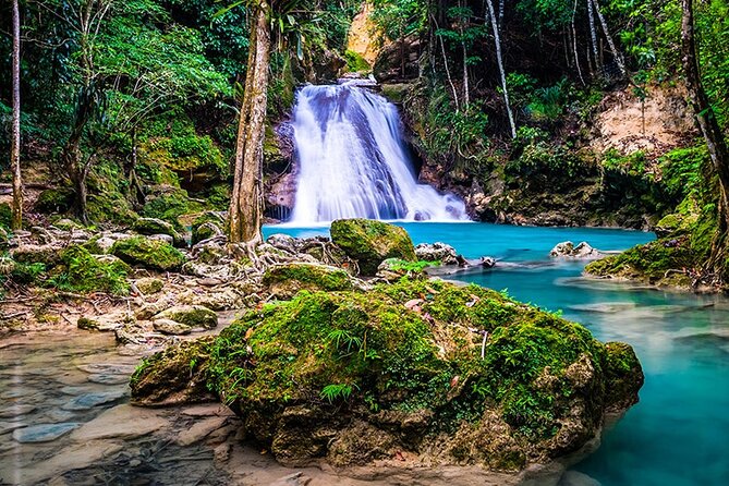 Ocho Rios Water Action Package (Blue Hole, Tubing & Dunns River) - Why this Ocho Rios water-action combo is worth it