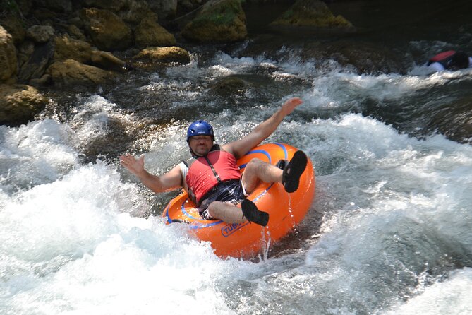 Ocho Rios: Waterfalls, River Tubing, and Beach Adventure - Timing, group size, and what can throw off the day
