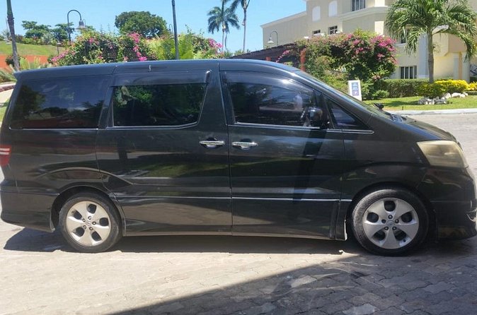 Private Airport Transfer to Bahia Principe Grand Jamaica - Luggage, Group Size, and Choosing the Right Vehicle