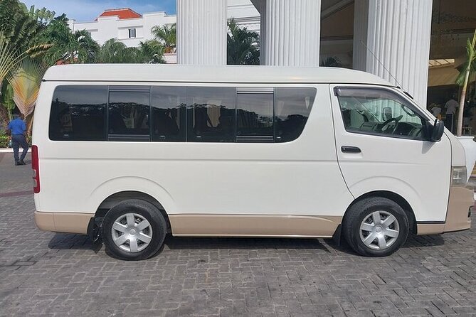 Private Airport Transfer to Bahia Principe Grand Jamaica - What It Feels Like in Real Life: The Arrival Mindset