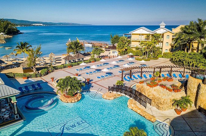Private Airport Transfer to Jewel Paradise Cove Resort - Meeting point at Jewel Paradise Cove Resort: easy pickup and drop-off