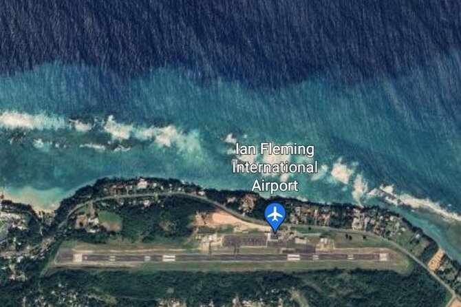 Private Ian Fleming Airport Transfer to Ocho Rios and Runaway Bay - The driver-guide part: what you gain while you’re still in transit