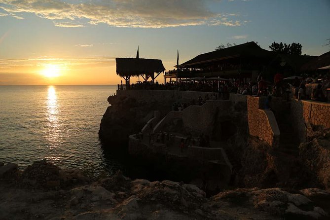 Private Tour From Ocho Rios or Runaway Bay To Negril 7 Miles Beach & Ricks Cafe - Leaving from Ocho Rios or Runaway Bay: the “stress-free” part