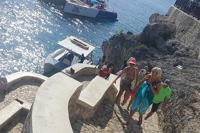 Private Tour From Ocho Rios or Runaway Bay To Negril 7 Miles Beach & Ricks Cafe - Price and value: does $100 per person make sense?