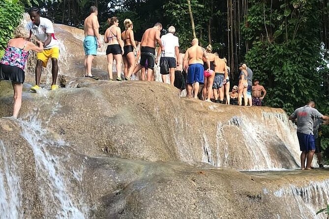 Private Tour From Ocho Rios To Dunn's River Falls Tubing and Shopping - Getting picked up in Ocho Rios without wasting daylight