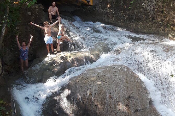 Private Tour to Dunn's River Falls From Ocho Rios - Dunn’s River Falls arrival: wristband, beach start, then the climb