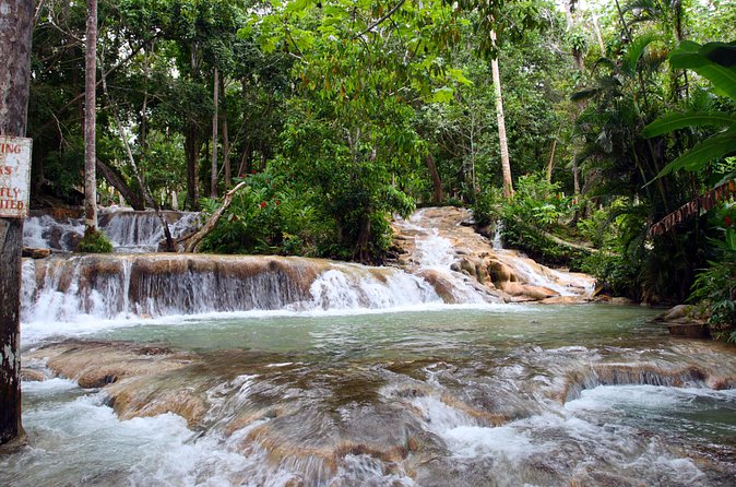 Private Tour to Dunn's River Falls From Ocho Rios - Reaching the top: panoramic views without the long rest of a full-day excursion