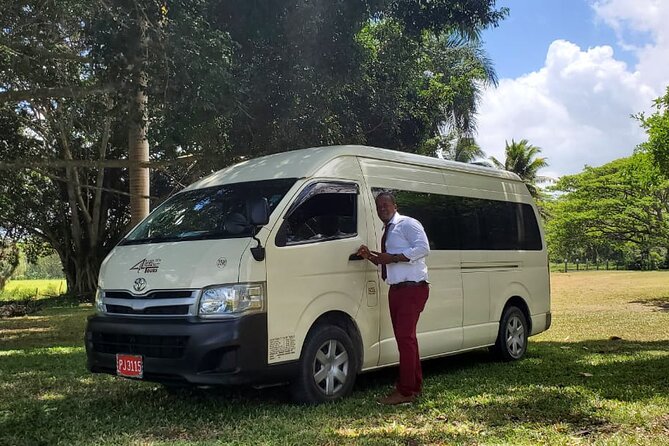 Private Transfer from Montego Bay Hotels to Ocho Rios Hotels - How the Montego Bay to Ocho Rios transfer really works