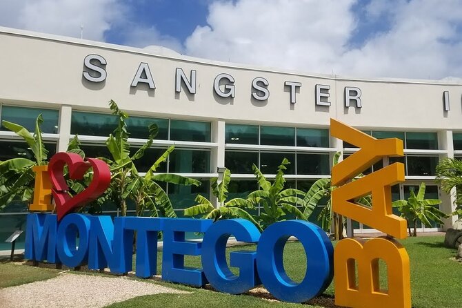 Private Transfers from Montego Bay Airport to Runaway Bay Hotels - Quick hits before you land