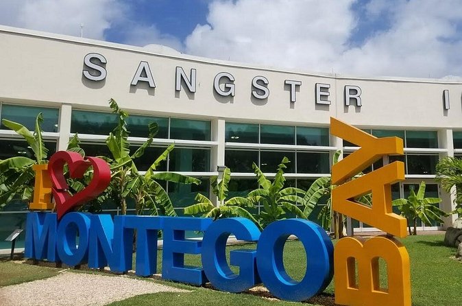 Private Transfers from Montego Bay Airport to Runaway Bay Hotels - Meet the drivers: the human part of the experience