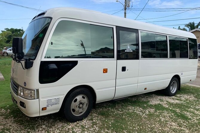 Private Transfers from Montego Bay Airport to Runaway Bay Hotels - How pickup works at the airport (and why it reduces stress)