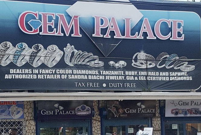 Shopping From Ocho Rios Hotels - Stop 1: Soni’so Plaza, Taj Mahal Shopping Center, and a Local Craft Market