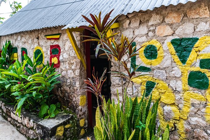 The Essential Bob Marley Tour: Visit His Home and more - Key Highlights You’ll Feel In Your Day